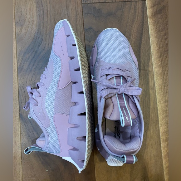 Women’s Reebok Running Shoes - Picture 1 of 9